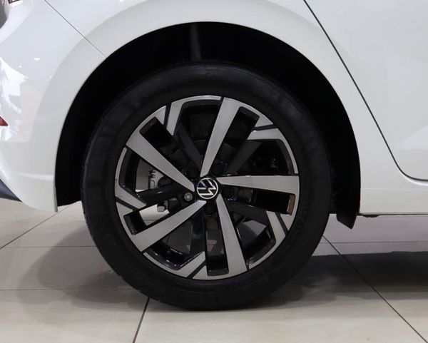 2022-Volkswagen-Polo-10-TSI-Life-Auto-DSG image:6