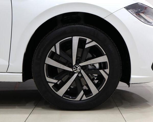 2022-Volkswagen-Polo-10-TSI-Life-Auto-DSG image:7