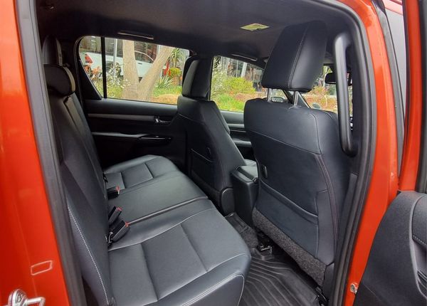 2025-Toyota-Hilux-28-GD-6-RB-Legend-55-4x4-Auto-Double-Cab image:11