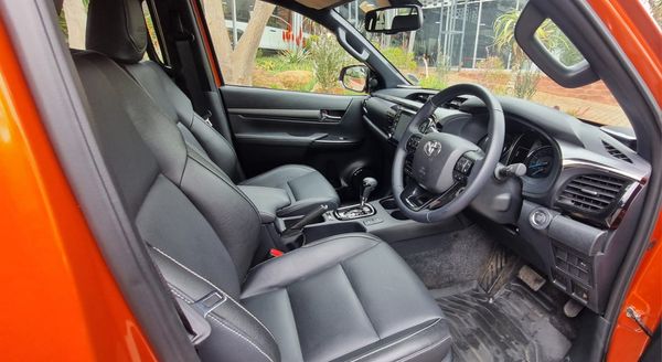 2025-Toyota-Hilux-28-GD-6-RB-Legend-55-4x4-Auto-Double-Cab image:8