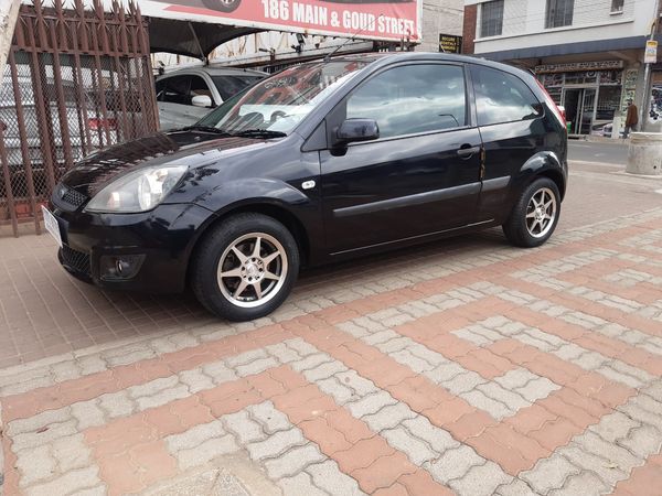 2006-Ford-Fiesta-16i-Trend-3-dr image:10