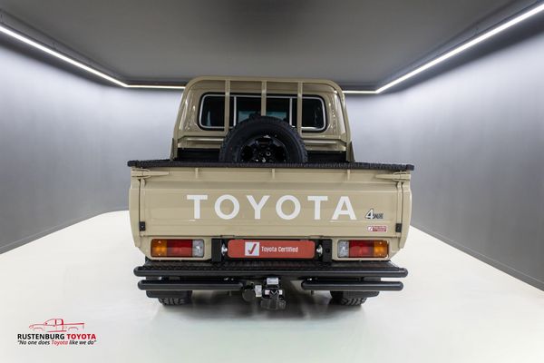 2025-Toyota-Land-Cruiser-79-28-GD-6-Auto-Double-Cab image:4