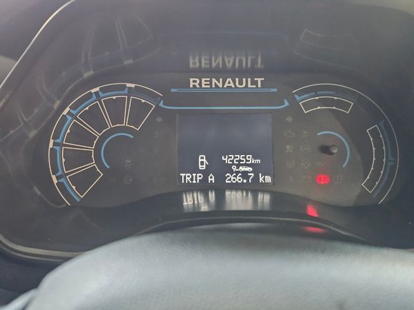 2025-Renault-Triber-10-Dynamique image:14