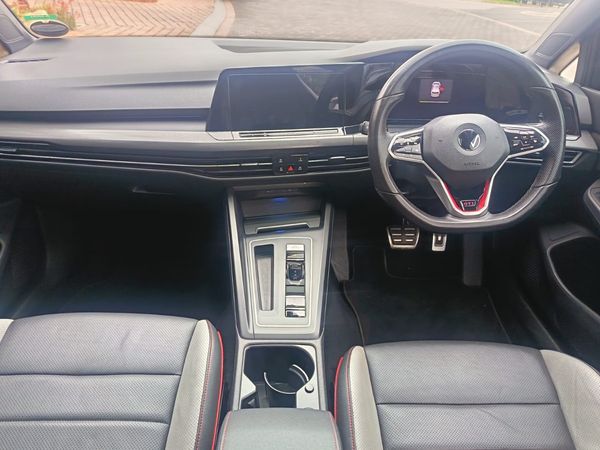 2022-Volkswagen-Golf-8-GTI-20-TSI-Auto image:10