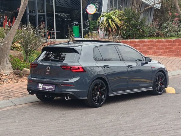 2022-Volkswagen-Golf-8-GTI-20-TSI-Auto image:4
