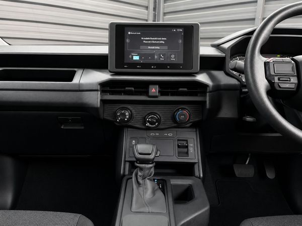 2026-Toyota-Hilux-28-GD-6-RB-SRX-4x4-Auto-Double-Cab image:13