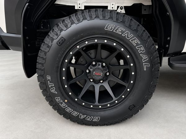 2026-Toyota-Hilux-28-GD-6-RB-SRX-4x4-Auto-Double-Cab image:7