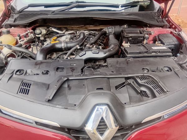 2016-Renault-Clio-IV-900T-Expression-5-dr-66kW image:9