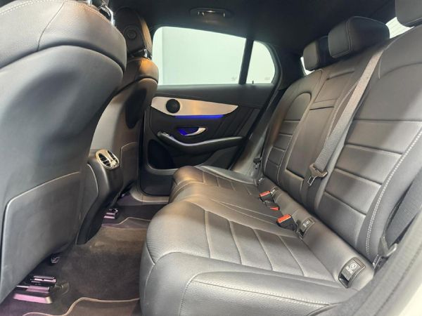 2022-Mercedes-Benz-GLC-Coupe-220d-4Matic image:10
