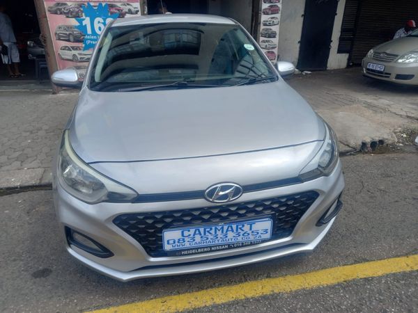 2017-Hyundai-i20-14-Fluid image:1