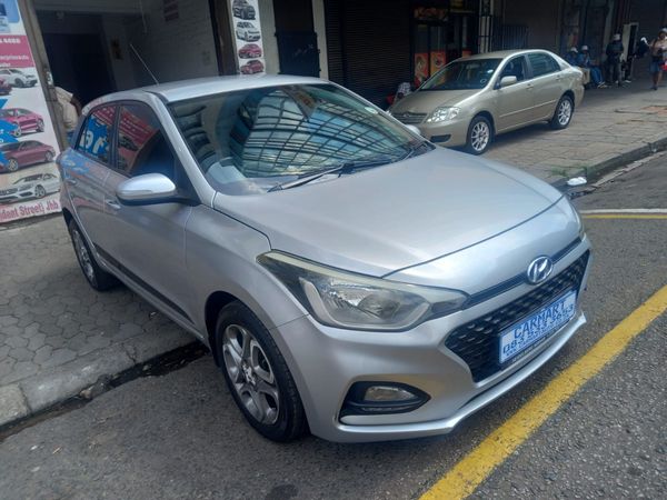 2017-Hyundai-i20-14-Fluid image:2