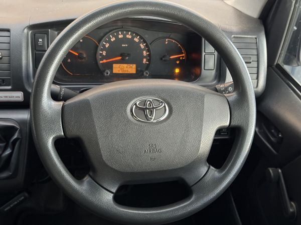 2024-Toyota-Quantum-25-D-4D-Sesfikile-16-seat image:19