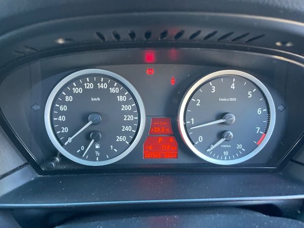 2006-BMW-5-Series-525i-Auto image:7