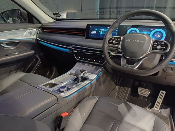 2025-Jetour-X70-Plus-15T-Deluxe image:11