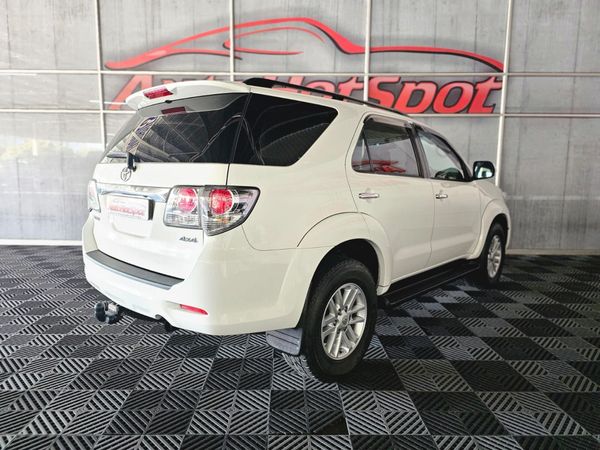 2012-Toyota-Fortuner-30-D-4D-4x4 image:2