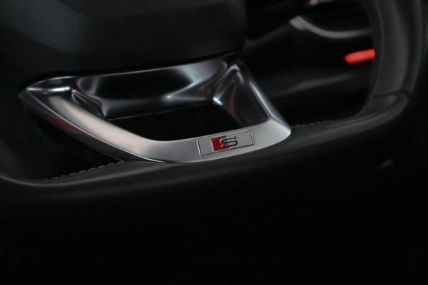 2020-Audi-SQ5-30-TFSI-quattro-Auto image:15