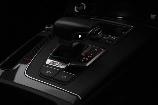 2020-Audi-SQ5-30-TFSI-quattro-Auto image:16