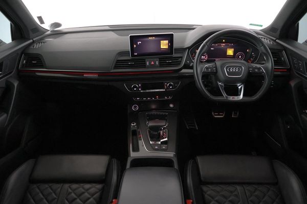 2020-Audi-SQ5-30-TFSI-quattro-Auto image:18