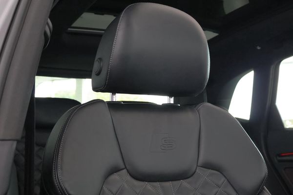 2020-Audi-SQ5-30-TFSI-quattro-Auto image:19