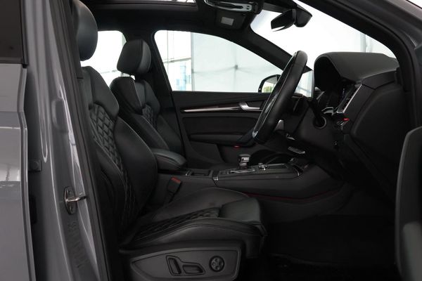 2020-Audi-SQ5-30-TFSI-quattro-Auto image:23
