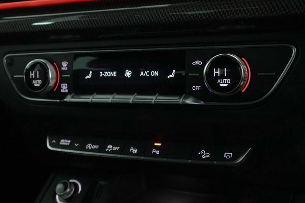 2020-Audi-SQ5-30-TFSI-quattro-Auto image:26