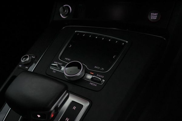2020-Audi-SQ5-30-TFSI-quattro-Auto image:30