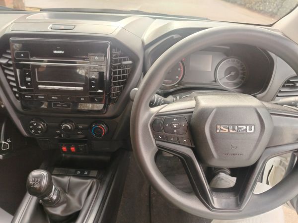 2024-Isuzu-D-Max-19-DDI-HR-L-Single-Cab image:4