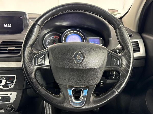 2015-Renault-Fluence-20-Dynamique image:12