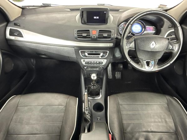 2015-Renault-Fluence-20-Dynamique image:1