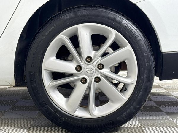2015-Renault-Fluence-20-Dynamique image:6