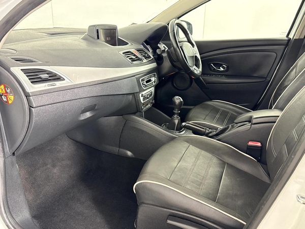 2015-Renault-Fluence-20-Dynamique image:8