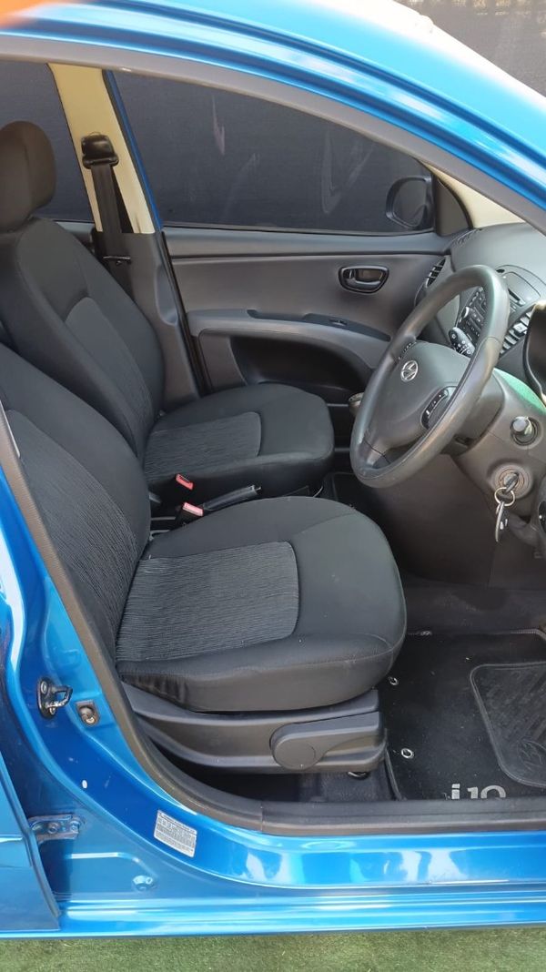 2013-Hyundai-i10-125-GLS-Fluid image:9
