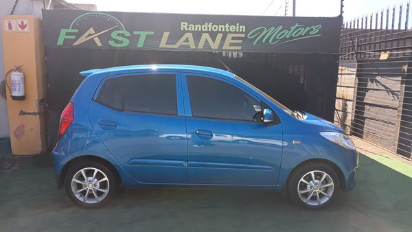 2013-Hyundai-i10-125-GLS-Fluid image:1