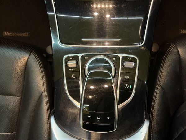 2015-Mercedes-Benz-C-Class-C-220-Bluetec-Auto image:19