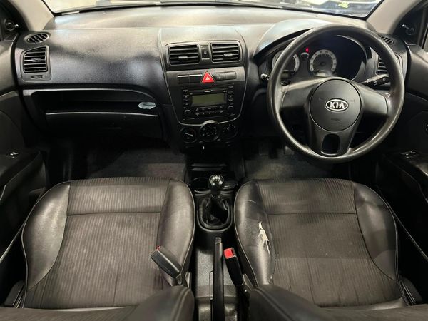 2011-Kia-Picanto-11-Striker image:11