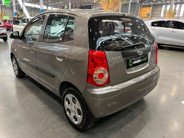 2011-Kia-Picanto-11-Striker image:4