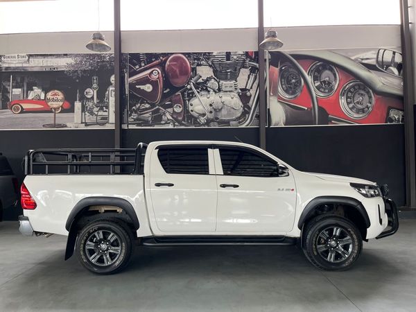 2022-Toyota-Hilux-24-GD-6-Raider-4x4-Double-Cab image:3
