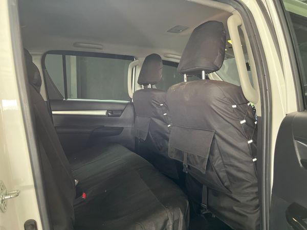 2022-Toyota-Hilux-24-GD-6-Raider-4x4-Double-Cab image:8