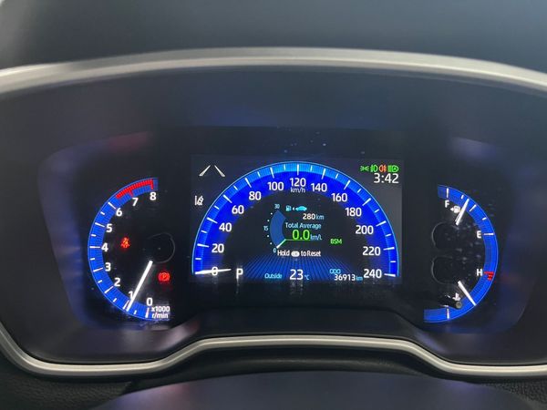 2023-Toyota-Corolla-Cross-18-XR image:8