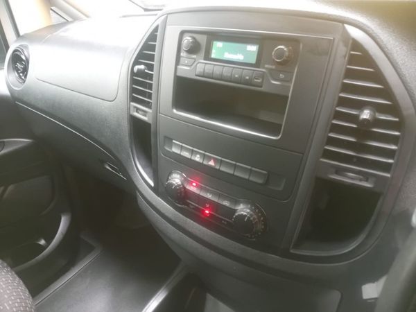 2023-Mercedes-Benz-Vito-116-20-CDI-Tourer-Pro-Auto image:6