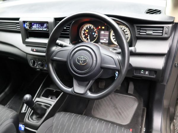 2026-Toyota-Rumion-15-S image:12