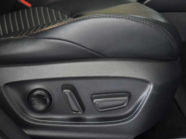 2024-Toyota-Corolla-18-XS-Hybrid-Auto image:12