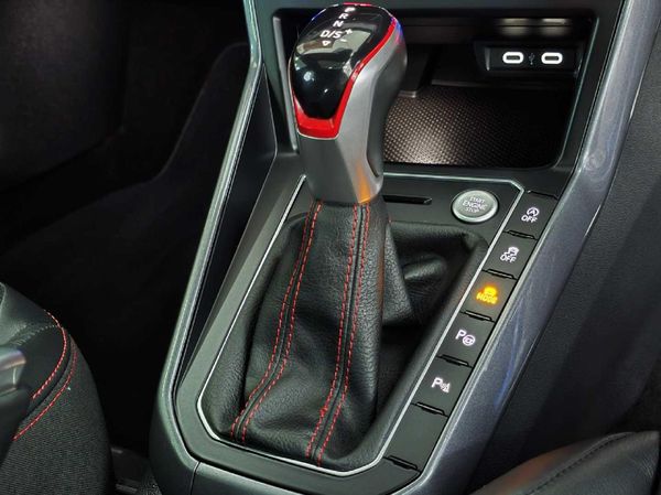 2024-Volkswagen-Polo-20-GTI-Auto-147kW image:12