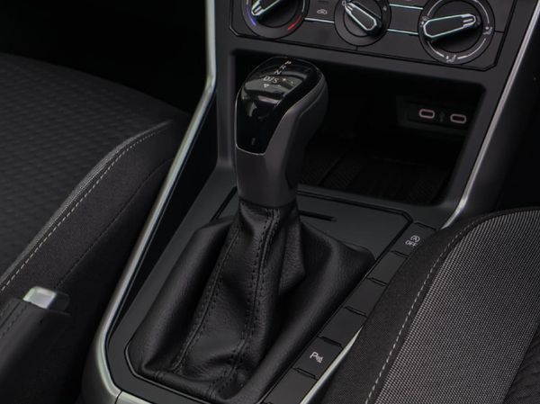 2026-Volkswagen-Polo-10-TSI-Life-Auto-DSG image:14