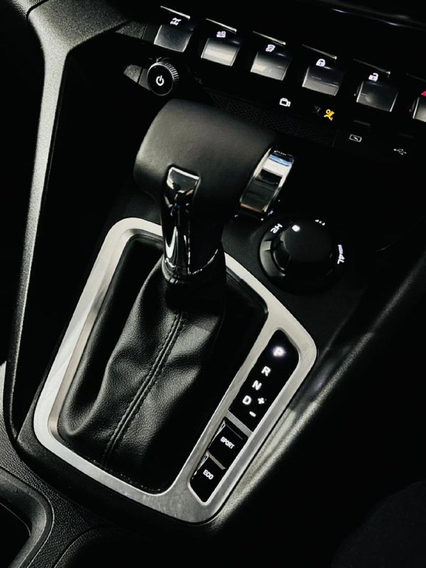 2025-Peugeot-Landtrek-19D-4Action-4x4-Double-Cab-Auto image:15