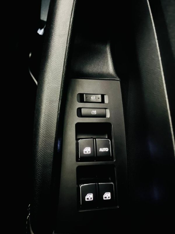 2025-Peugeot-Landtrek-19D-4Action-4x4-Double-Cab-Auto image:17