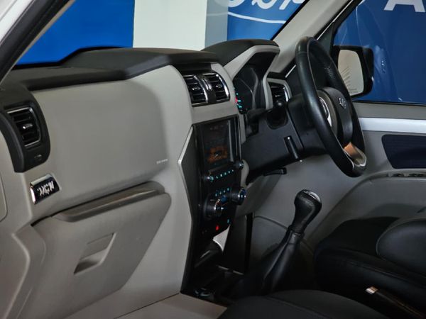 2022-Mahindra-Scorpio-22-TD-103kW-S11 image:8