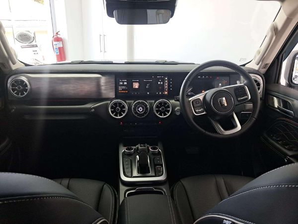 2026-GWM-Tank-300-24TD-Ultra-Luxury-4x4-Auto image:11