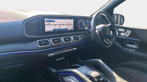 2026-Mercedes-Benz-GLE-300d-4Matic image:10