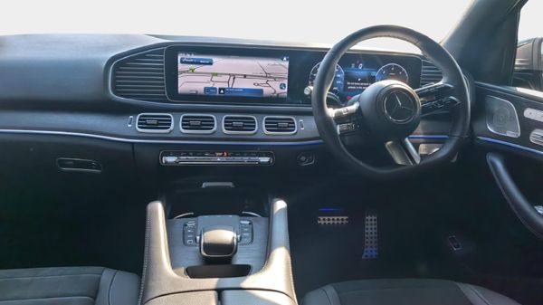 2026-Mercedes-Benz-GLE-300d-4Matic image:11